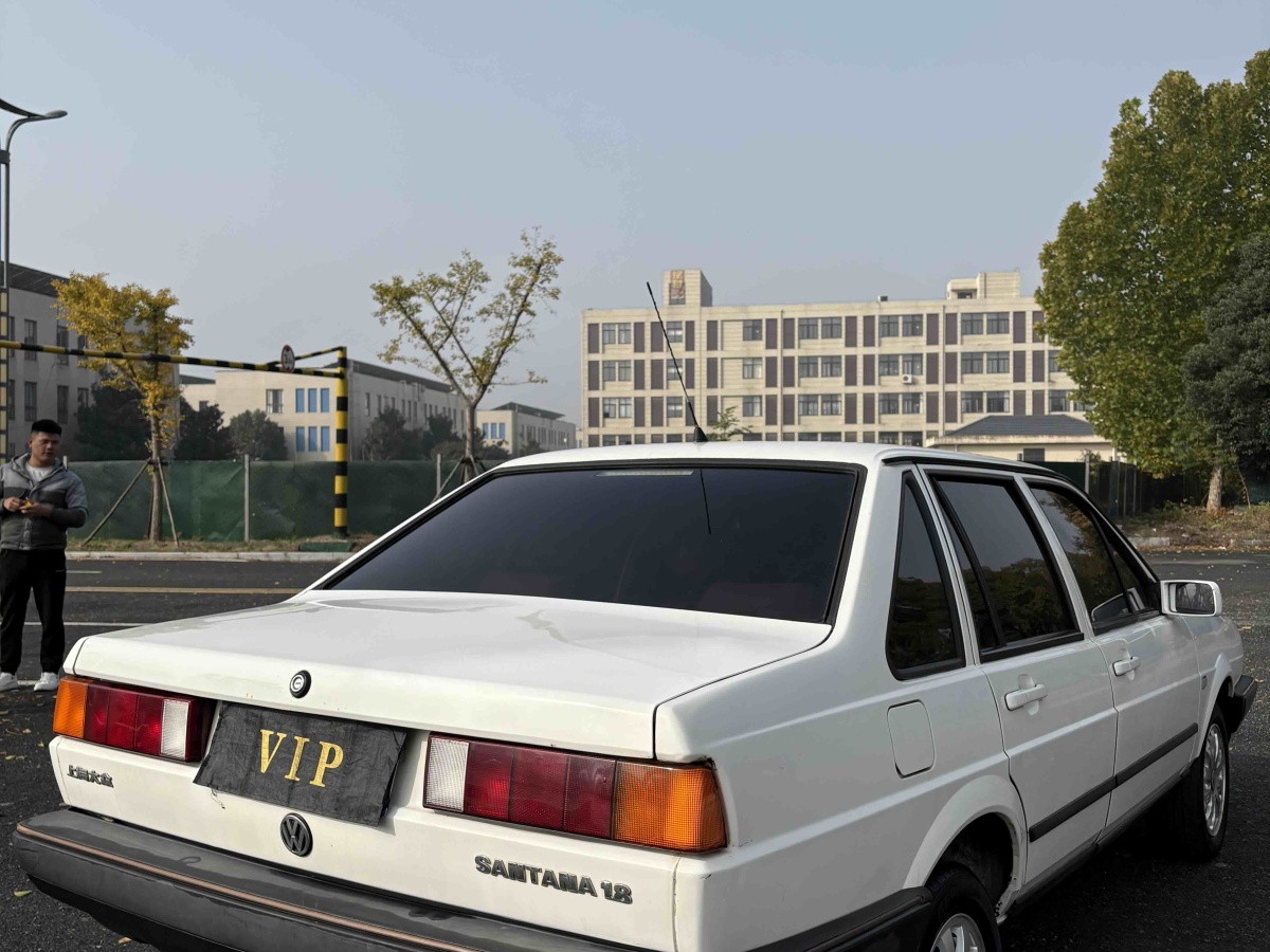 Volkswagen Santana Classic 2010 #7 Volkswagen Santana Classic 2010 صورة سيارة #7