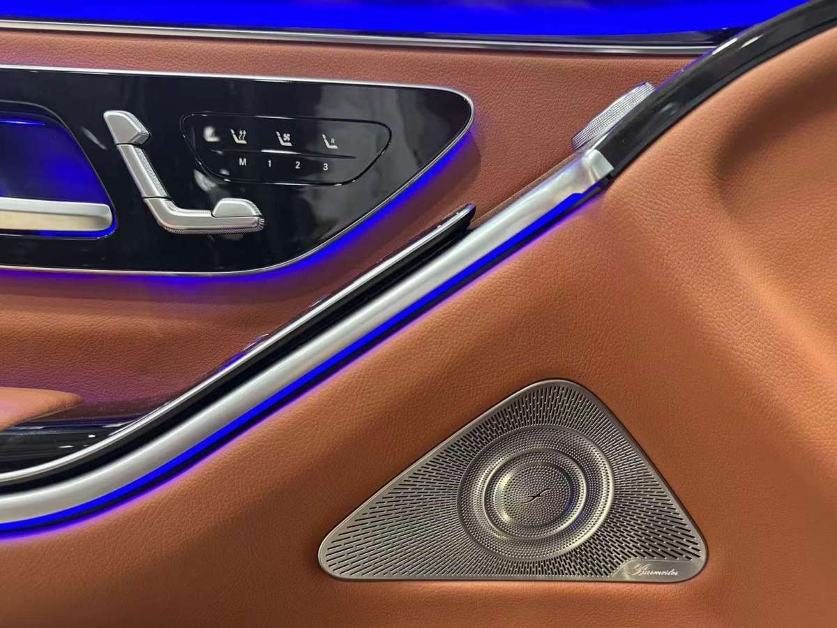 Mercedes-Benz E Class New Energy 2023 car image #7