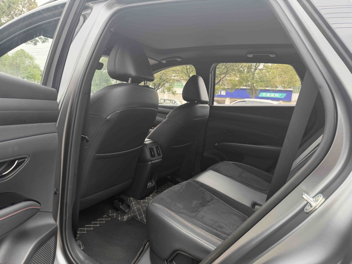 Hyundai Tucson (Imported) 2025 car image #7