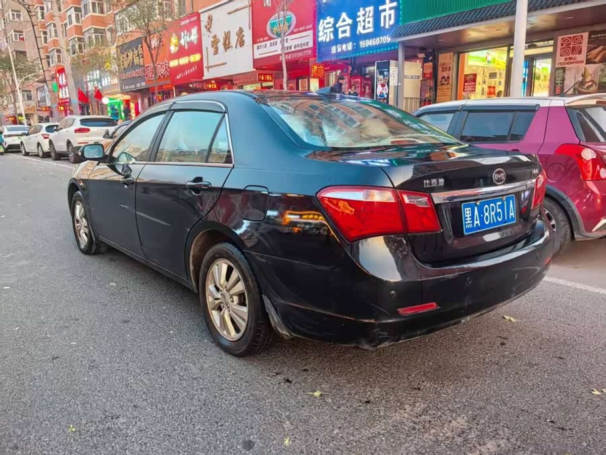 BYD G6 2011 car image #7