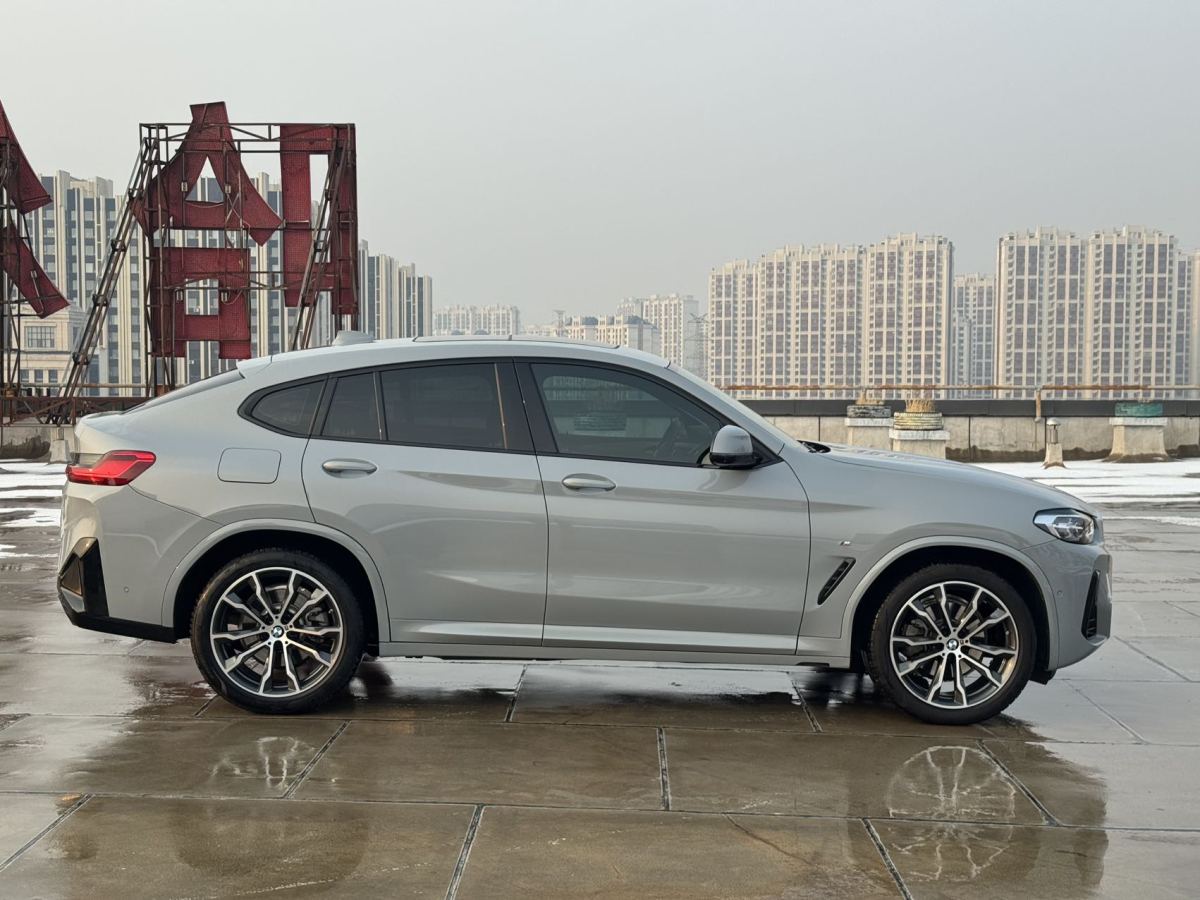 BMW X4 2022 صورة سيارة #7