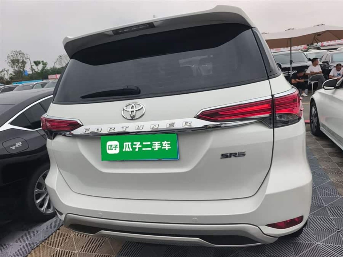 Toyota Fortuner 2018 #7 Toyota Fortuner 2018 صورة سيارة #7