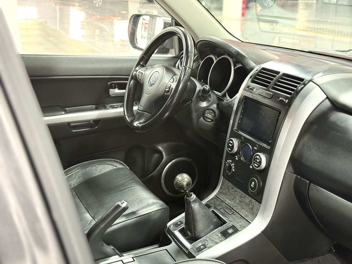 铃木 超级维特拉 2013 汽车图片 #7