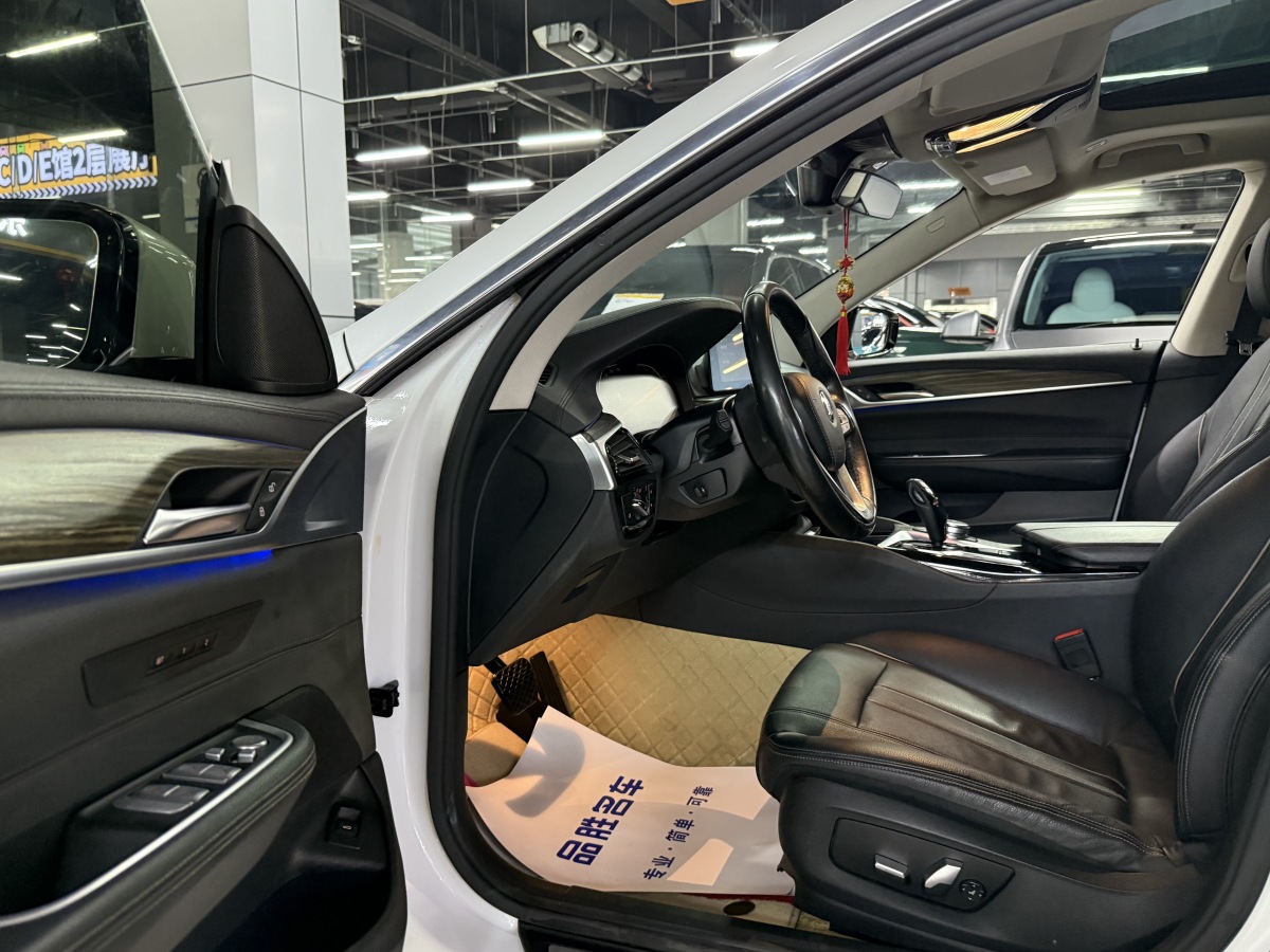 BMW 6 Series 2020 #7 BMW 6 Series 2020 صورة سيارة #7