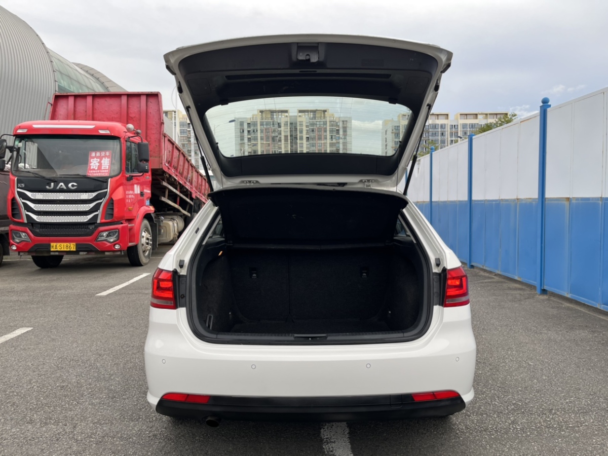 Volkswagen Gran Lavida 2014 immagine di auto #7