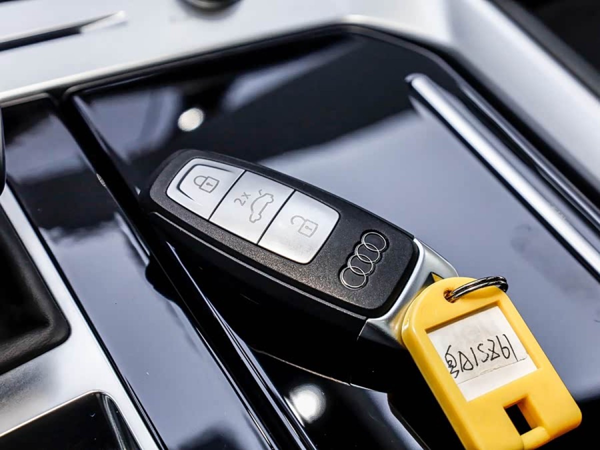 Audi Q6 2024 imagem de carro #7