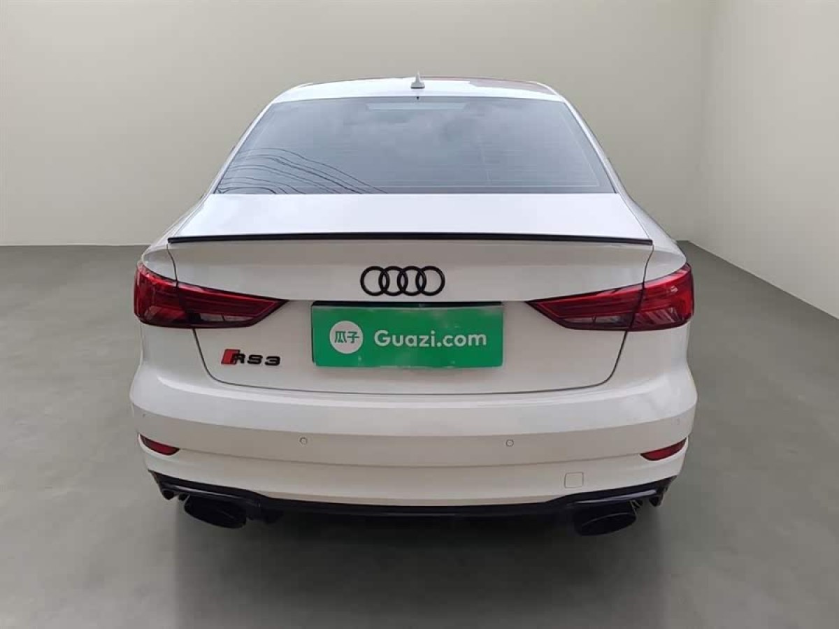 Audi RS 3 2018 immagine di auto #7