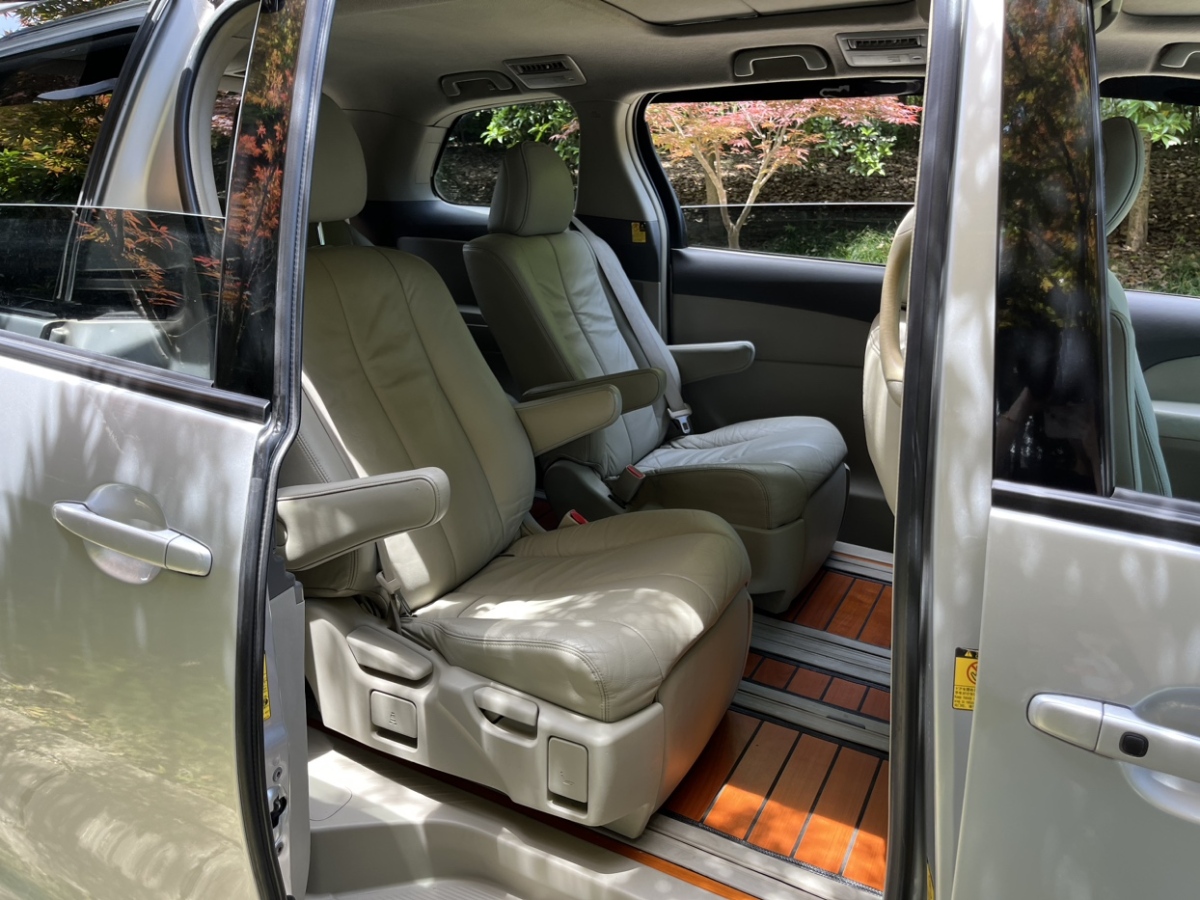 Toyota Previa 2009 #7 Toyota Previa 2009 car image #7