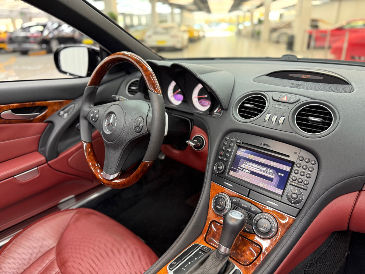 Mercedes-Benz SL Class 2009 car image #7