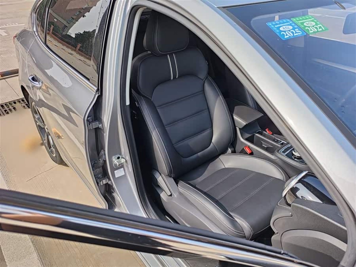 MG 6 New Energy 2019 car image #7