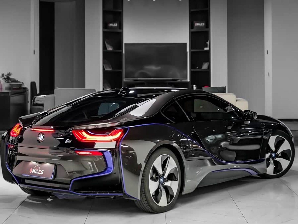 BMW i8 2017 صورة سيارة #7