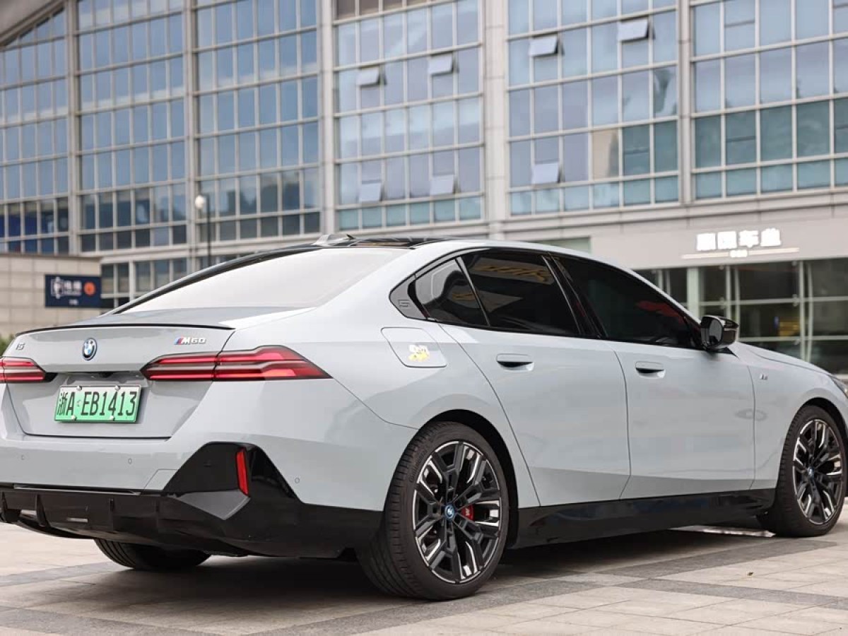 BMW i5 M60 2025 imagem de carro #7