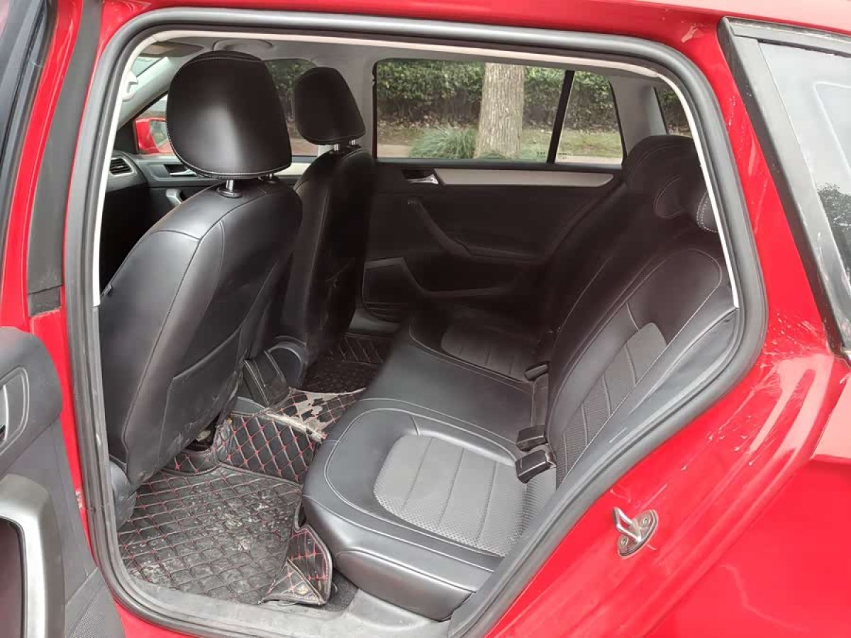 Skoda Rapid Spaceback 2016 car image #7