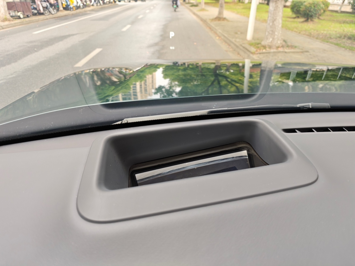 Li L8 2022 изображение автомобиля #7