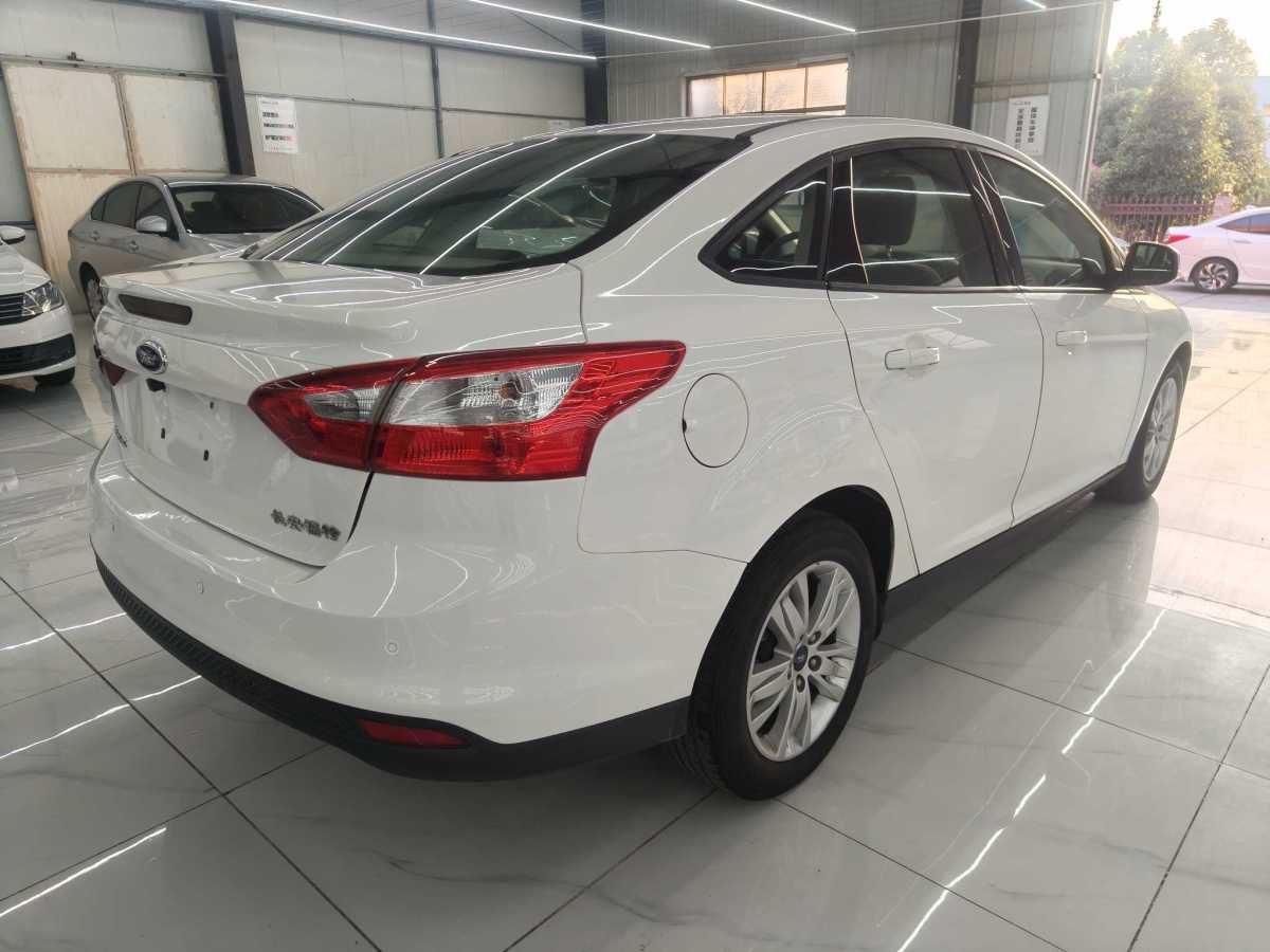 Ford Focus (Imported) 2013 car image #7