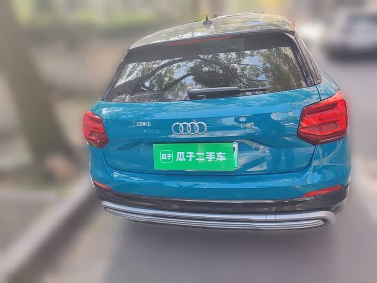 Audi Q2L e-tron 2021 car image #7