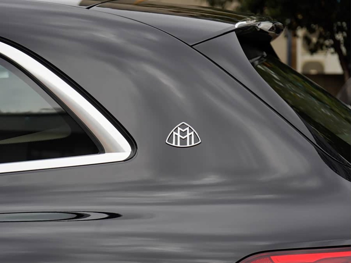 Mercedes-Benz MaybachEQS SUV 2025 immagine di auto #7