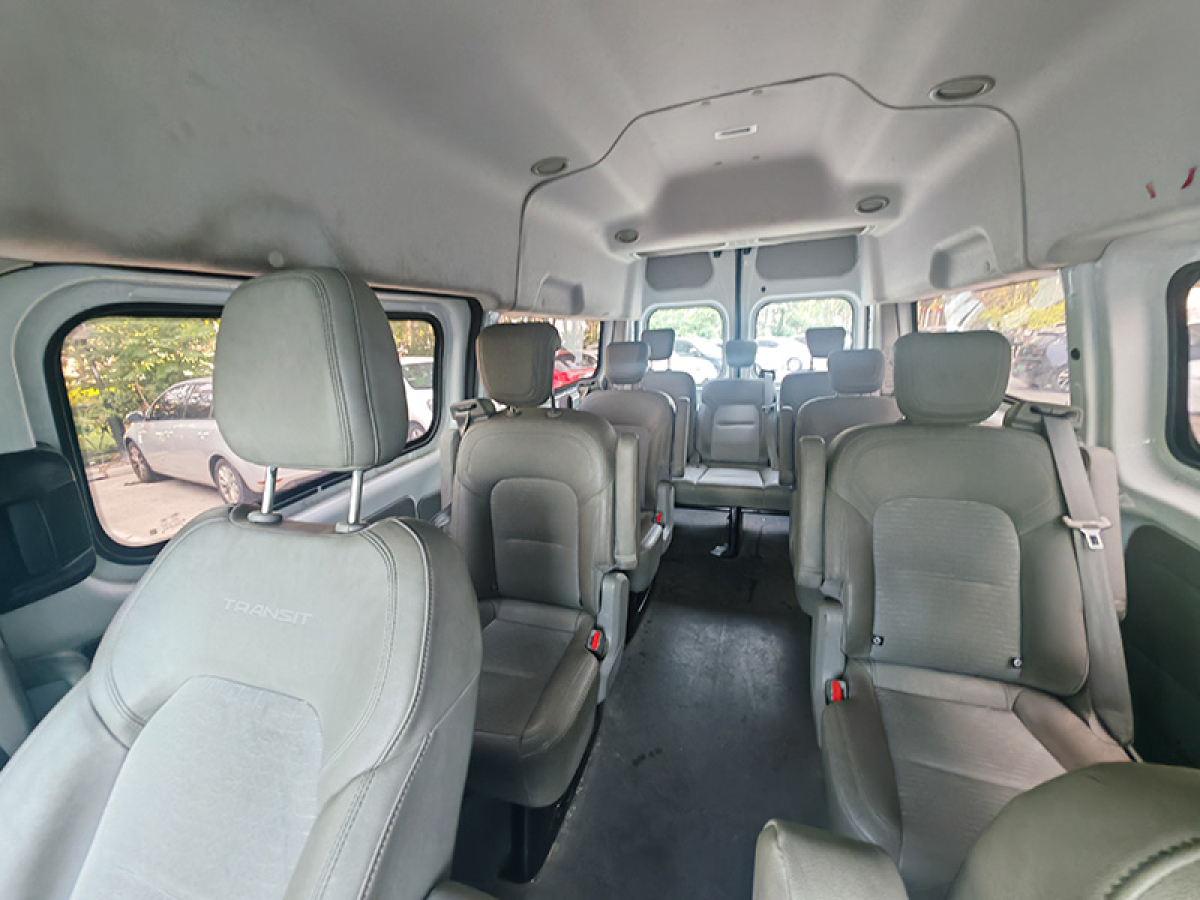 Ford Transit 2023 car image #7
