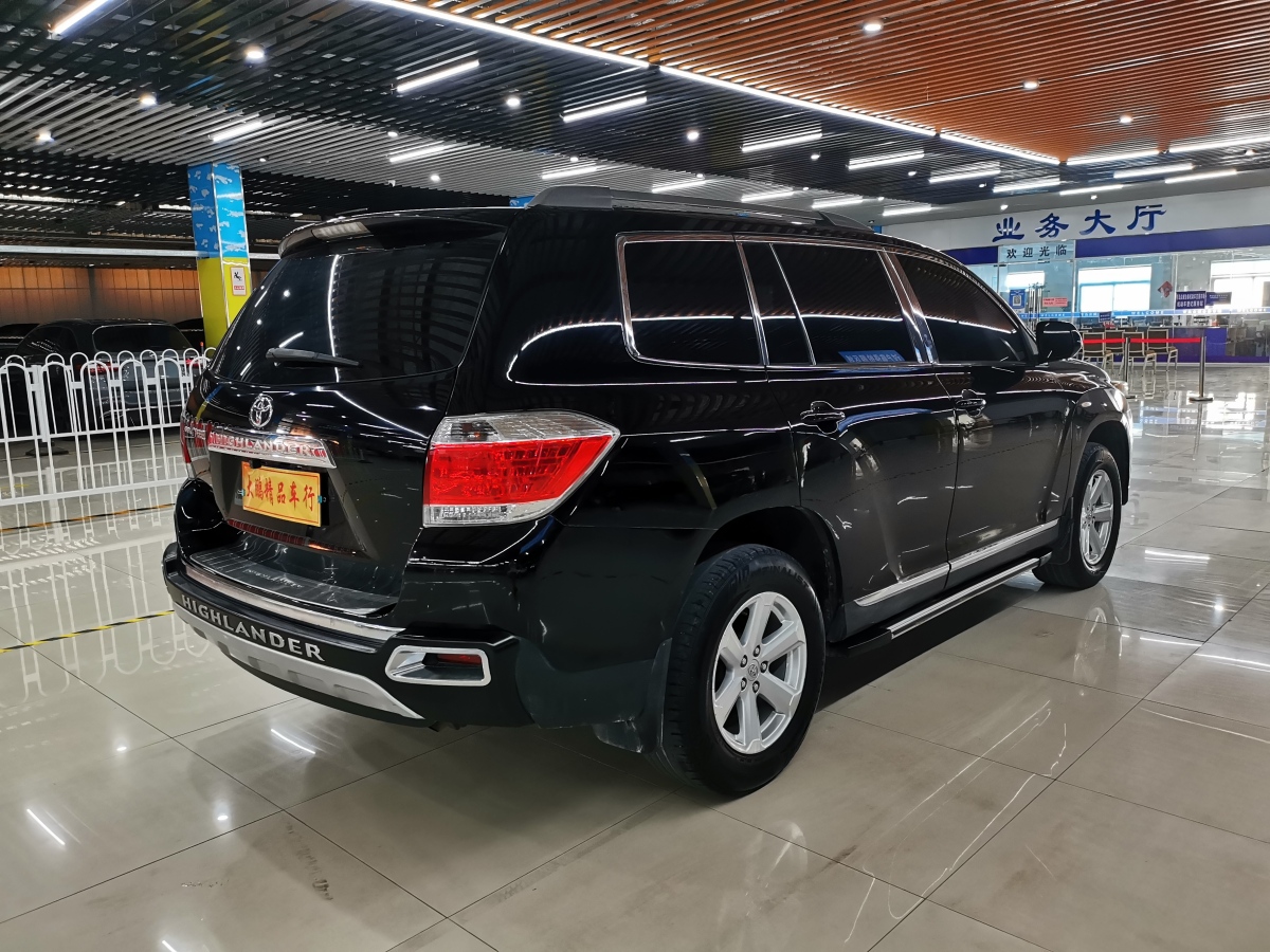 Toyota Highlander (Imported) 2012 car image #7