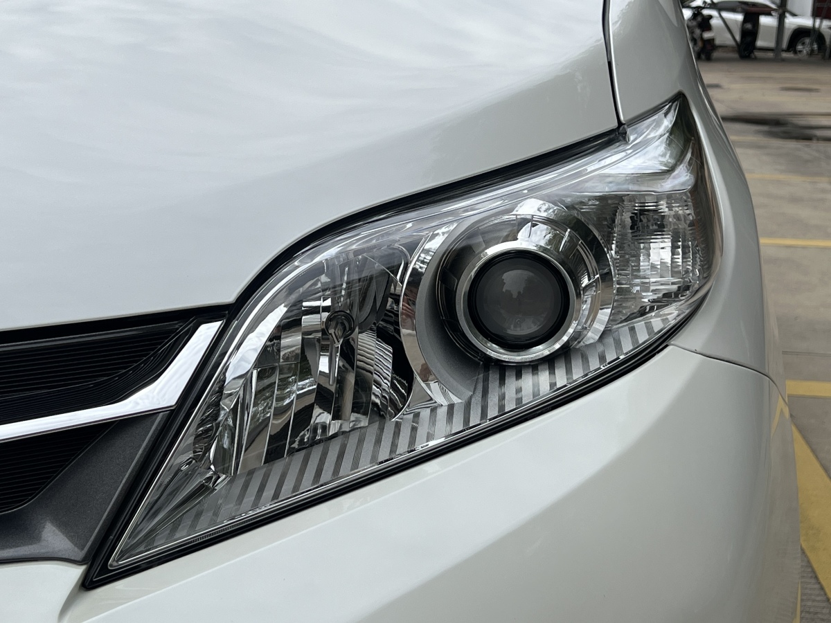 Toyota SIENNA 2018 #7 Toyota SIENNA 2018 car image #7