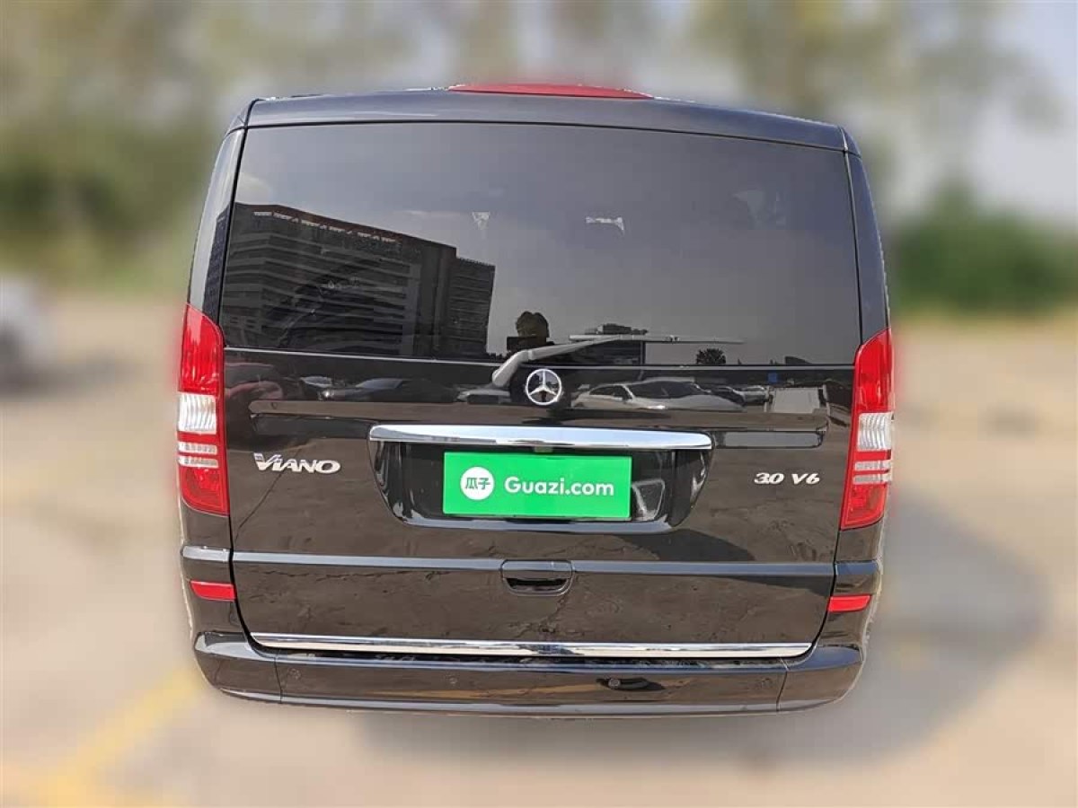 Mercedes-Benz Viano (Imported) 2015 car image #7