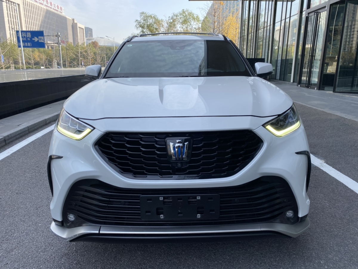 Toyota Crown Kluger 2021 immagine di auto #7