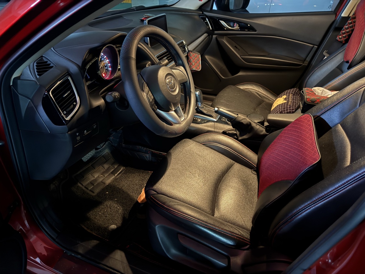 Mazda 3 2013 image de voiture #7