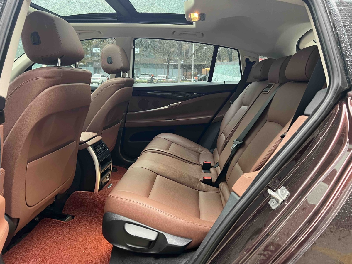 BMW 5 Series GT 2017 #7 BMW 5 Series GT 2017 صورة سيارة #7