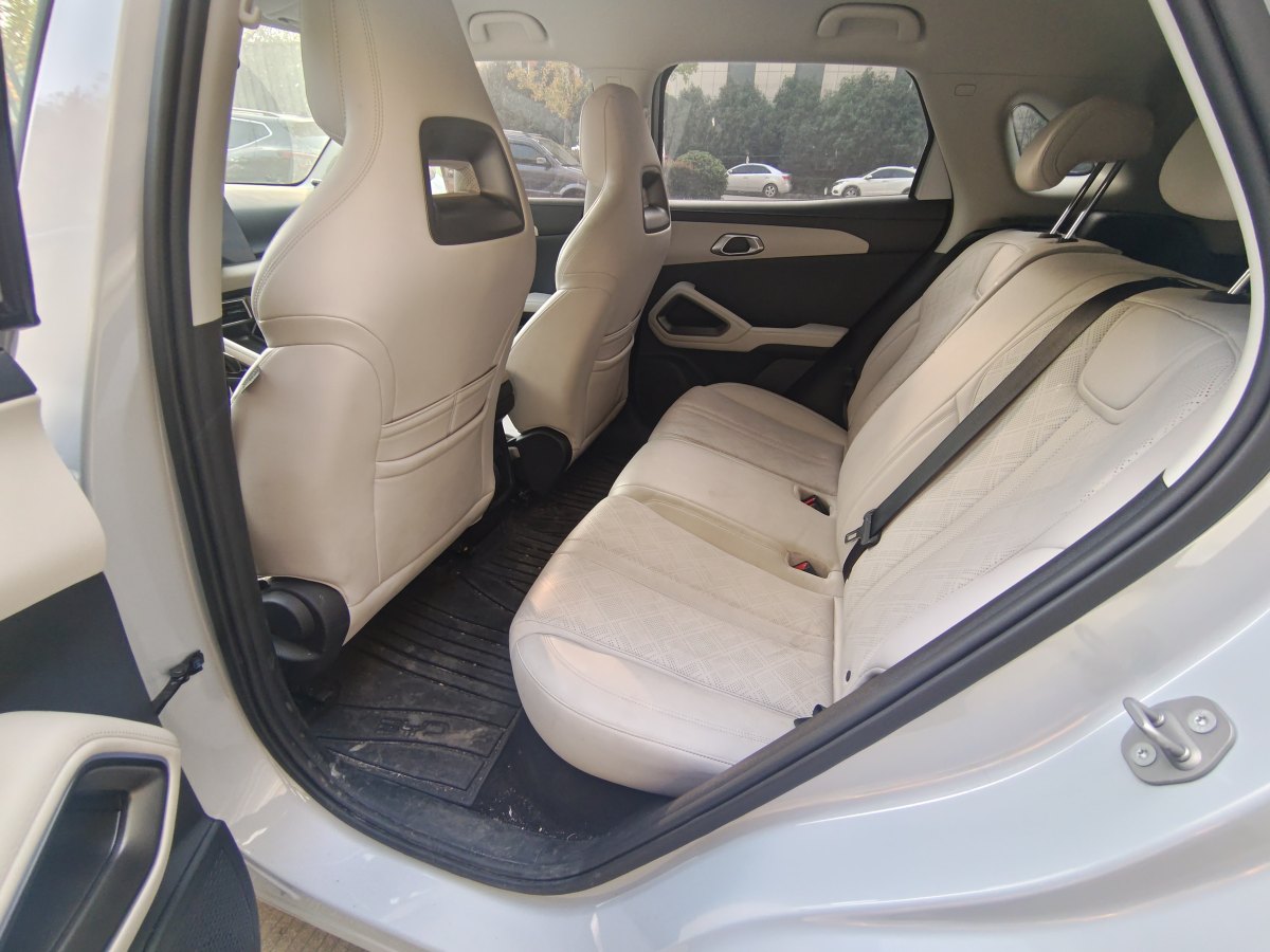 BYD Yuan 2024 immagine di auto #7