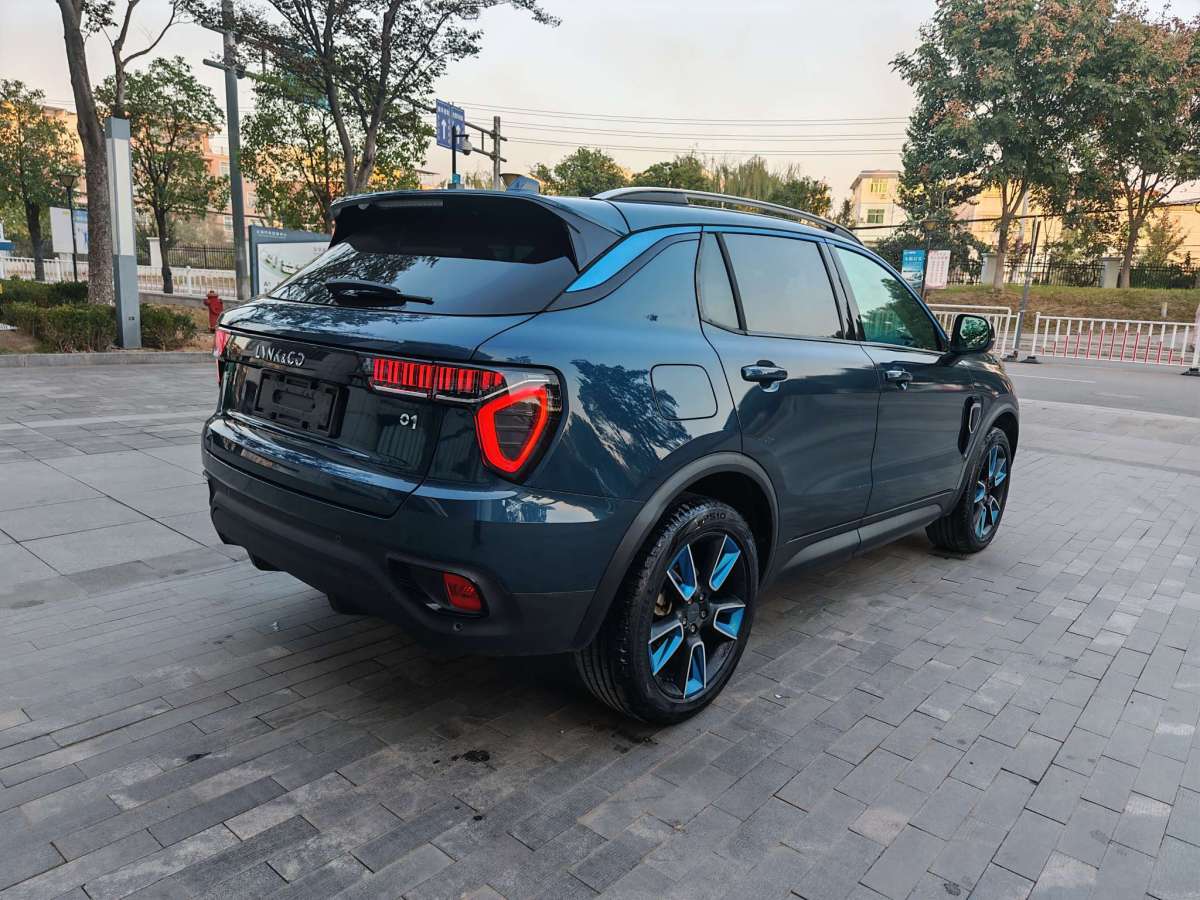 Lynk & Co 01 2019 car image #7