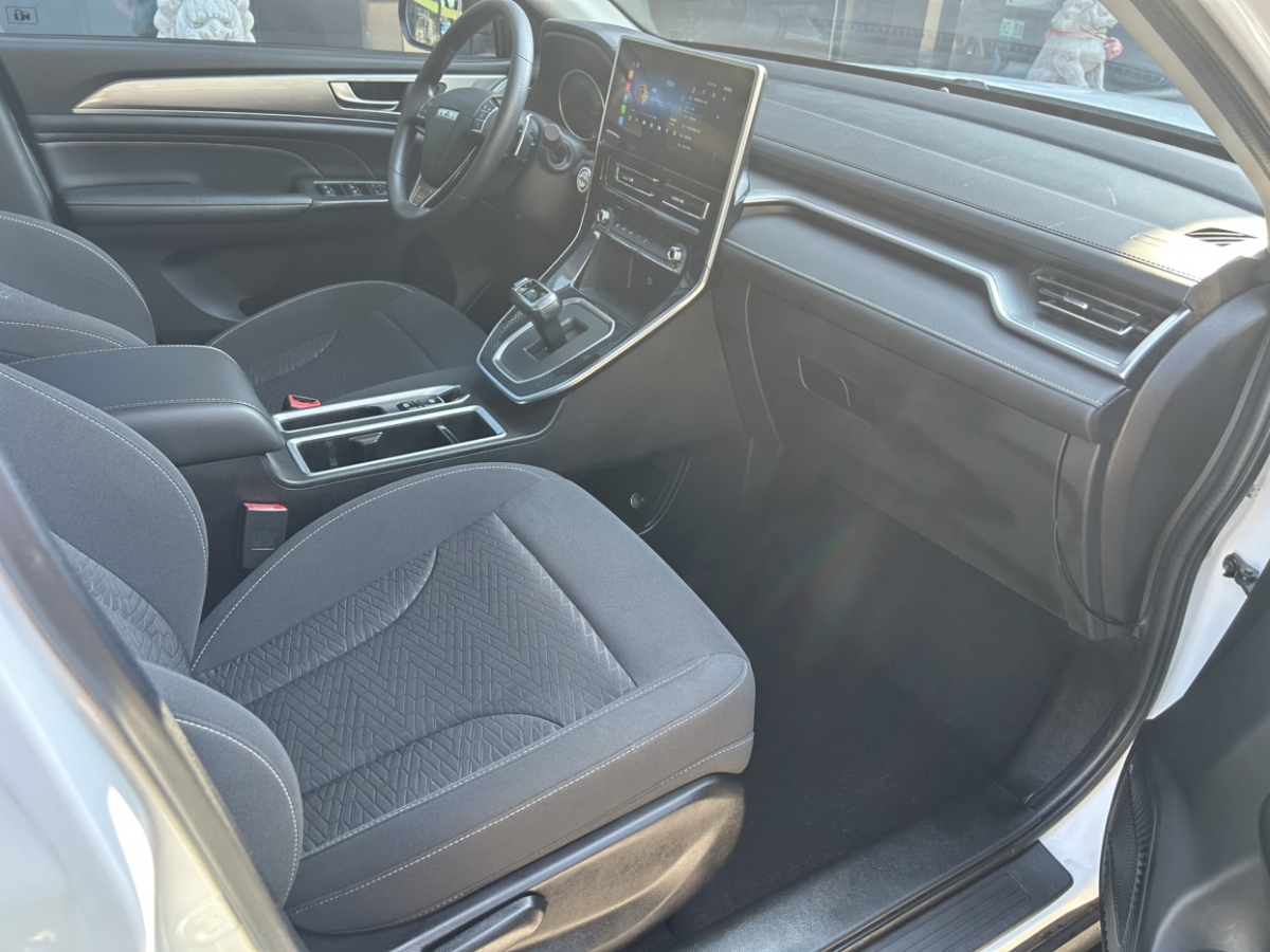 Haval M6 2024 #7 Haval M6 2024 car image #7