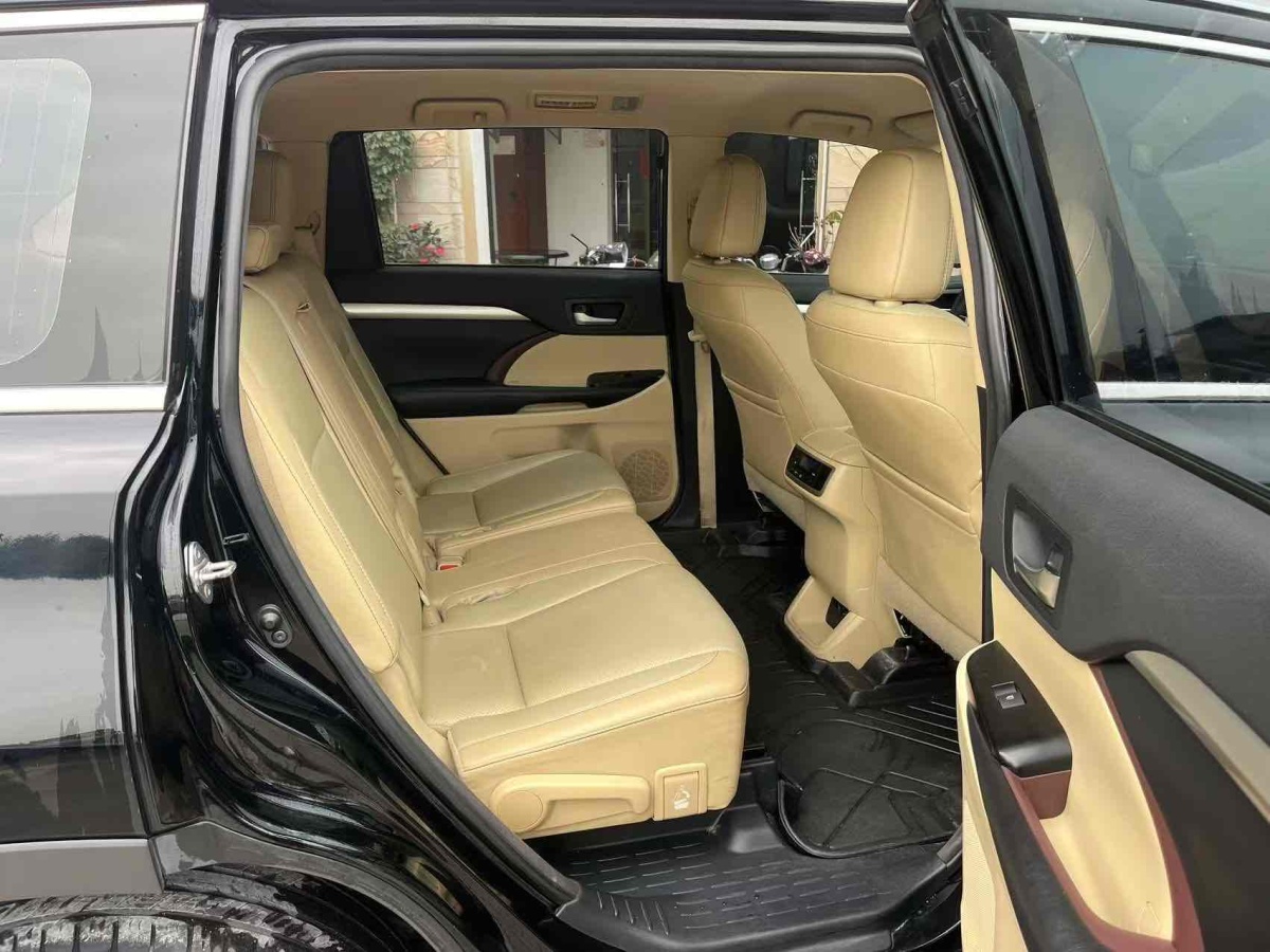 Toyota Highlander (Imported) 2019 immagine di auto #7