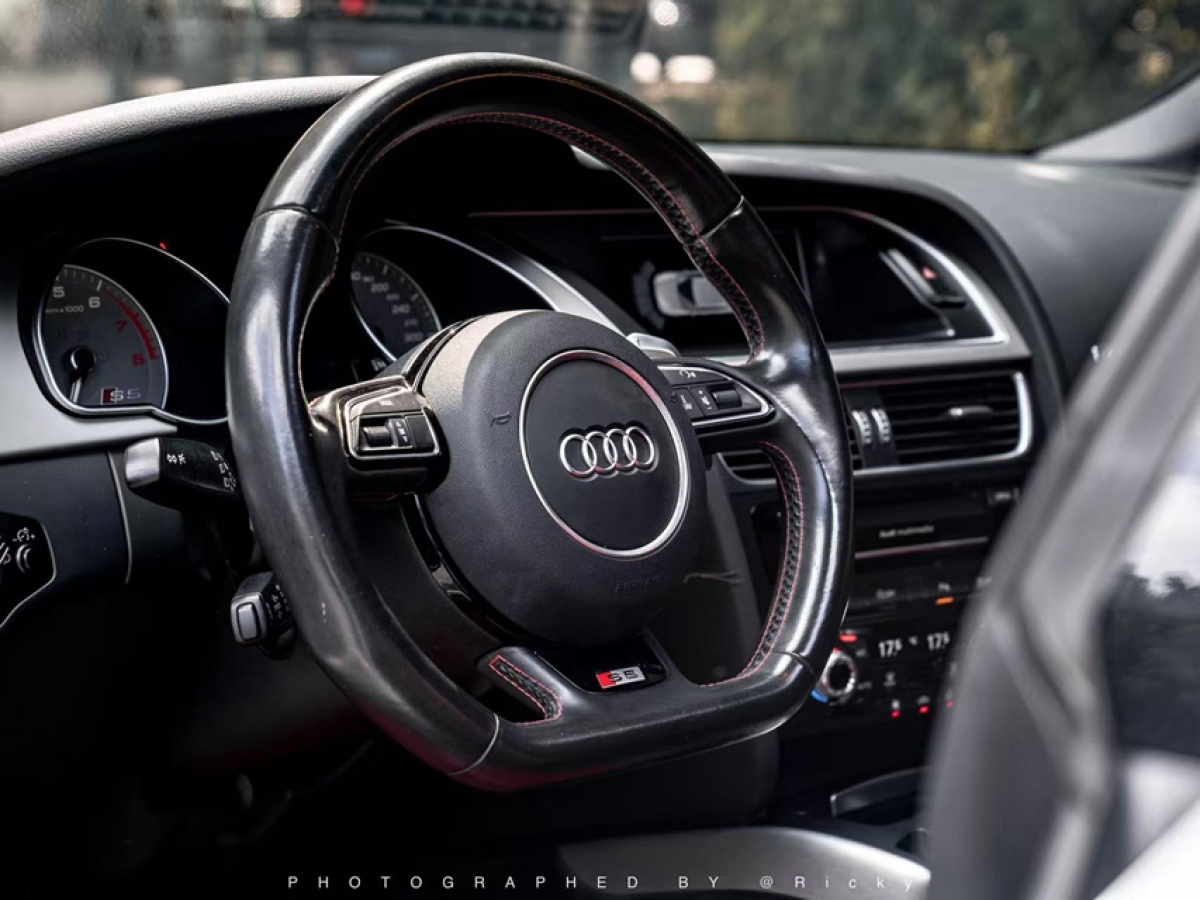 Audi S5 2014 car image #7