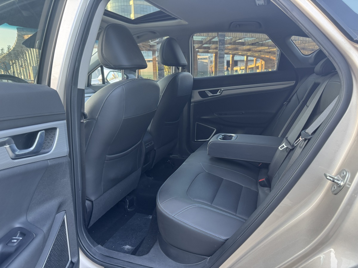 GEELY Emgrand GSe 2018 car image #7