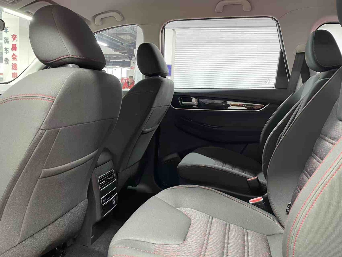 Forthing SX6 2021 car image #7