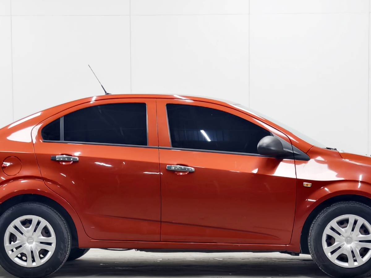 雪佛兰 爱唯欧 2014 汽车图片 #7