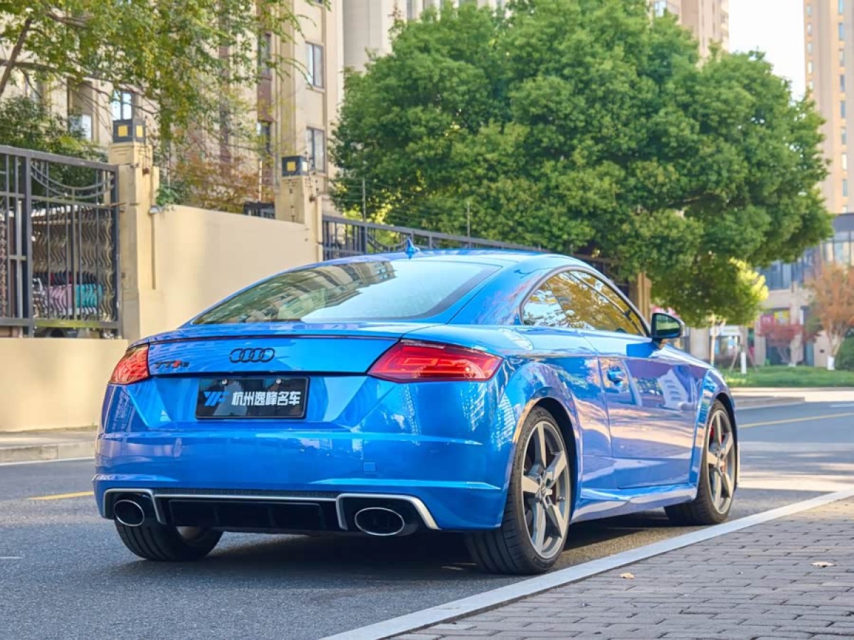 Audi TT RS 2020 car image #7