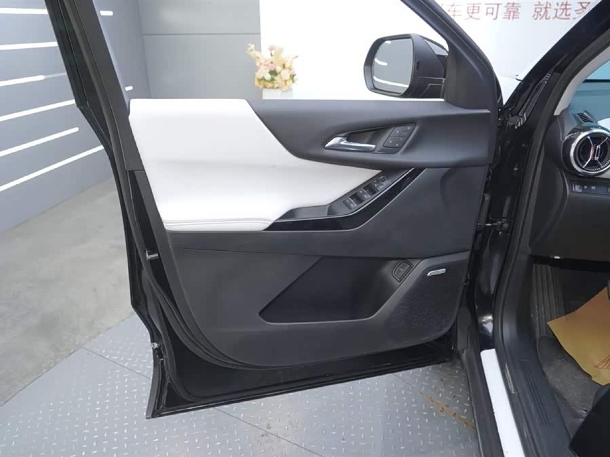 Chevrolet Equinox Plus 2024 #7 Chevrolet Equinox Plus 2024 car image #7