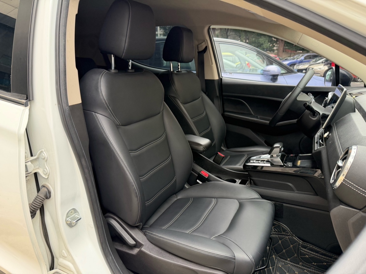 BYD Yuan New Energy 2019 car image #7