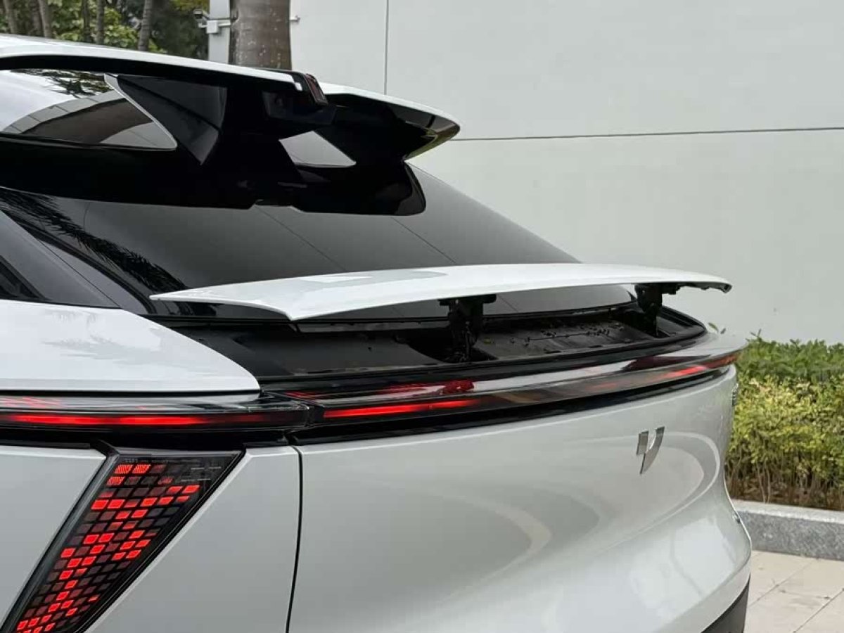2025 car image #7