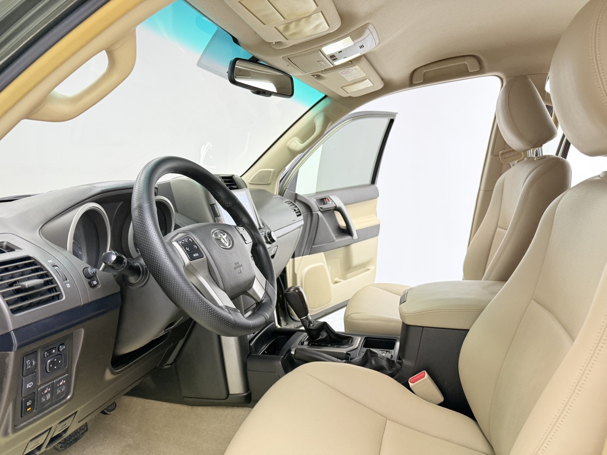 Toyota 2013 car image #7