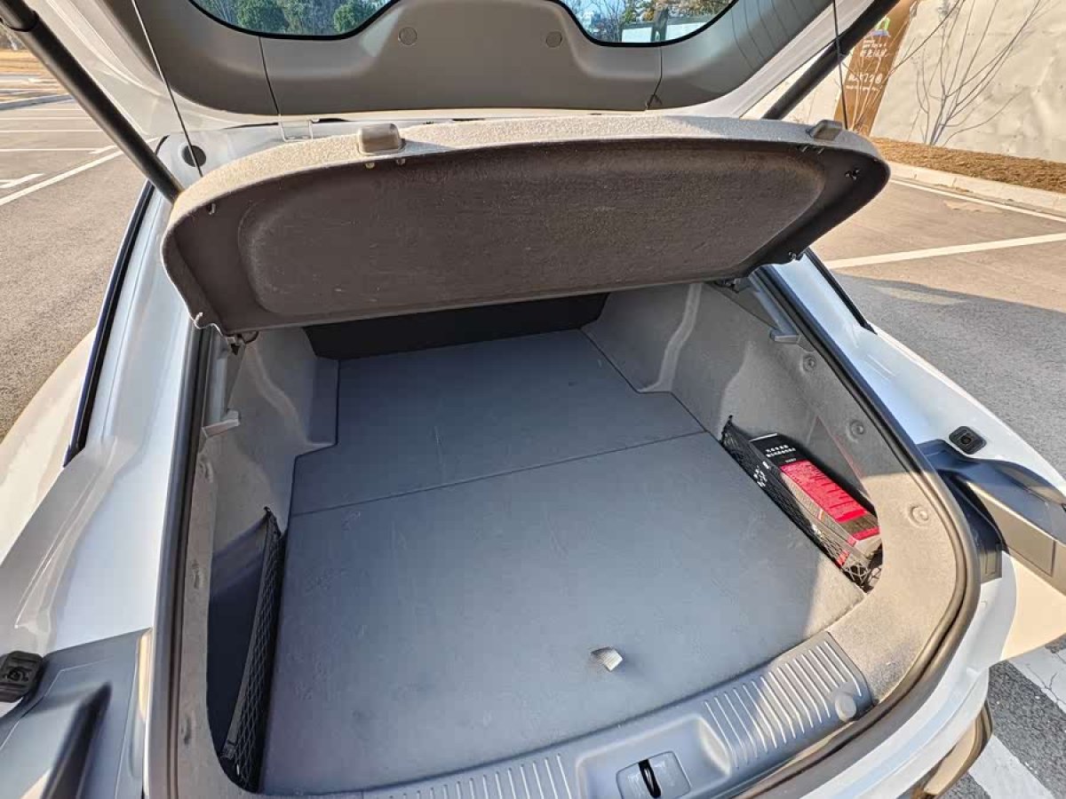 Forthing S7 2024 immagine di auto #7