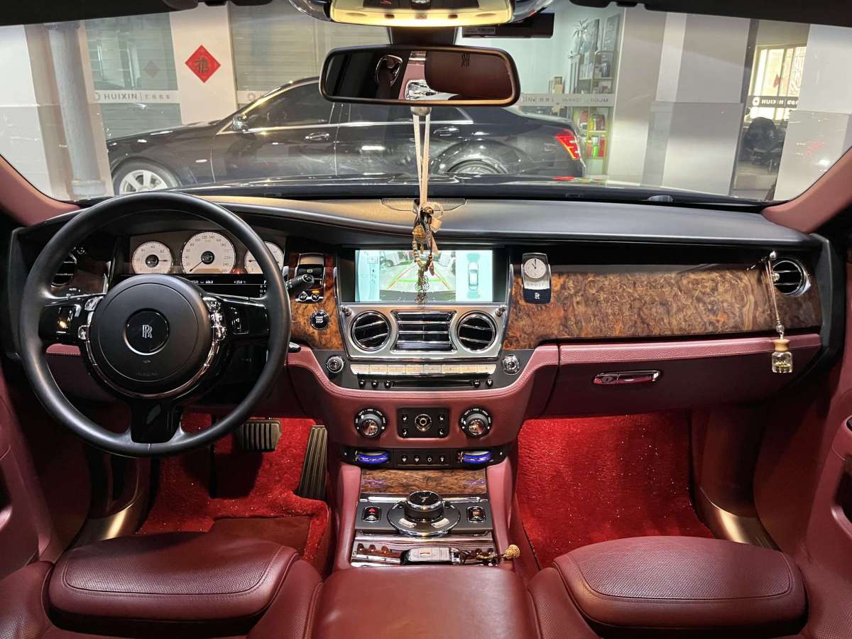 劳斯莱斯 古思特 2016 汽车图片 #7