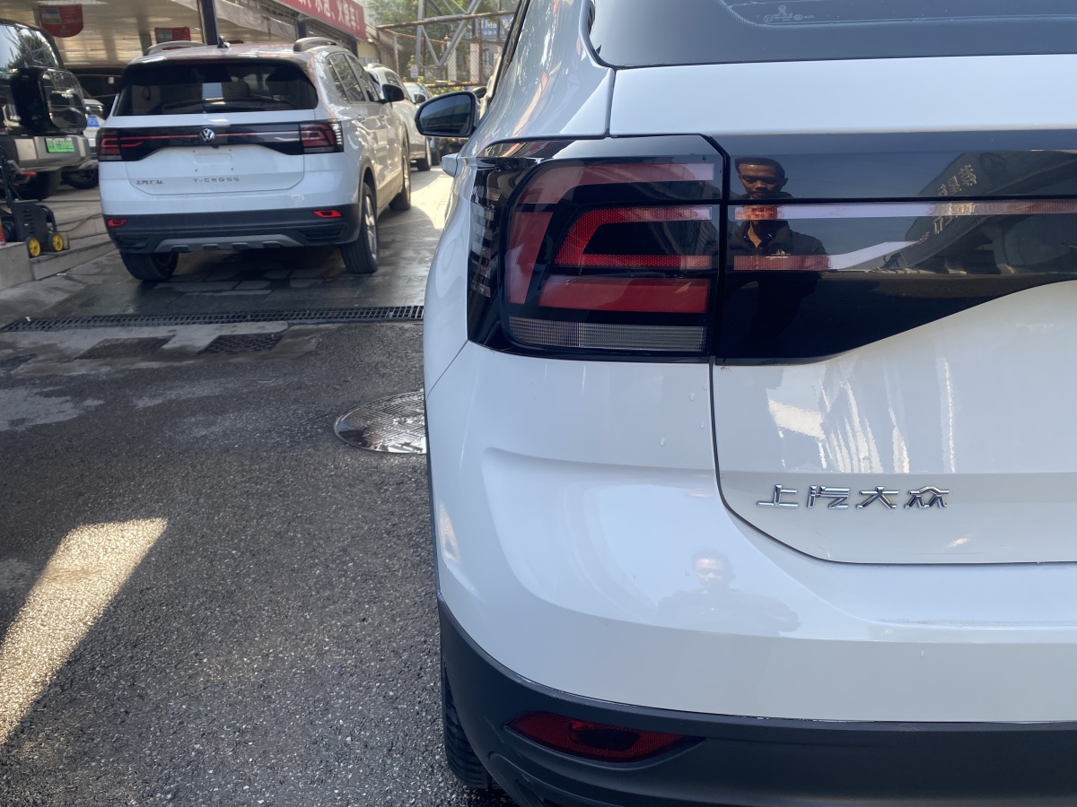 Volkswagen T-Cross 2023 car image #7