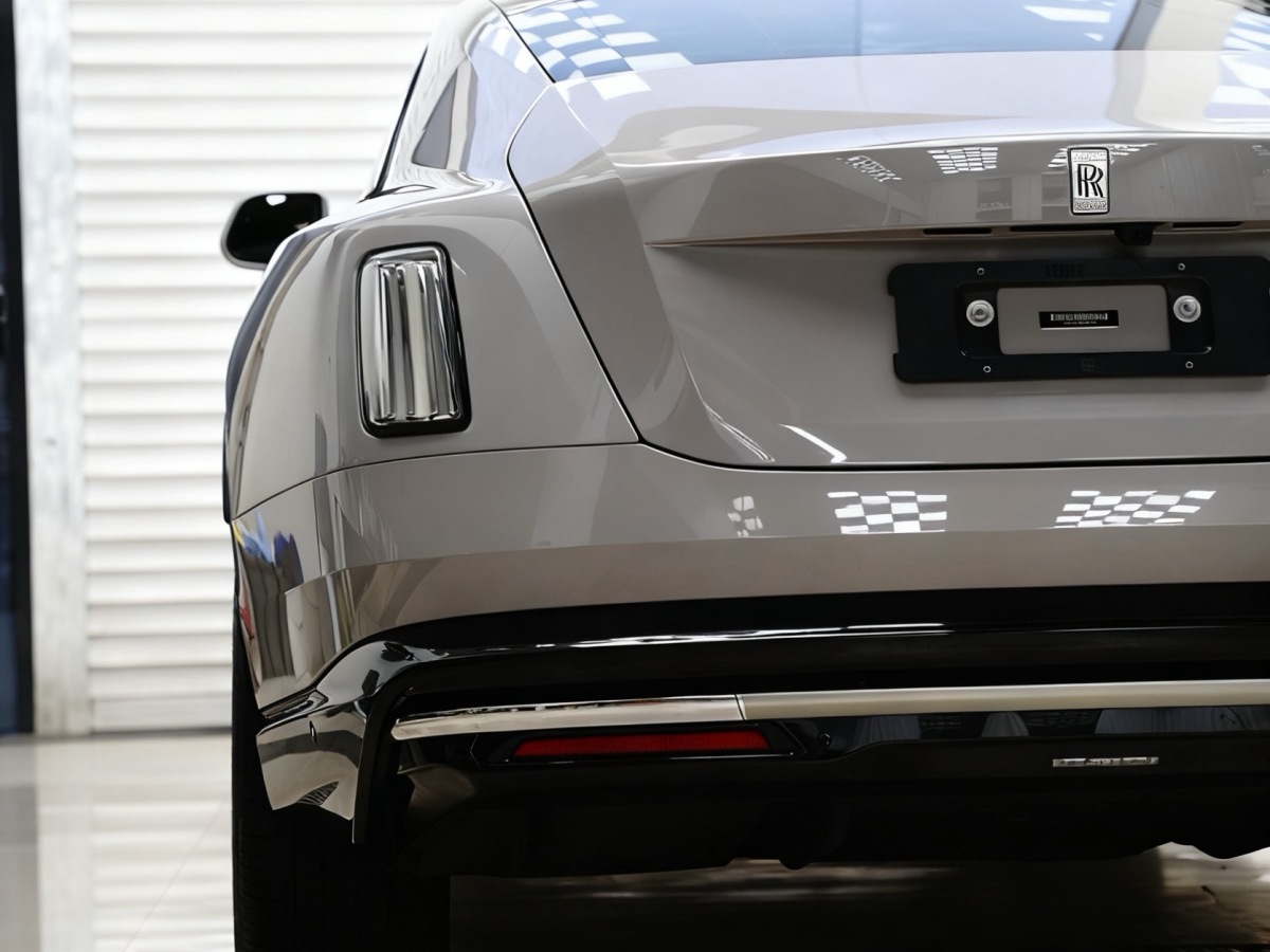 劳斯莱斯 闪灵 2024 汽车图片 #7