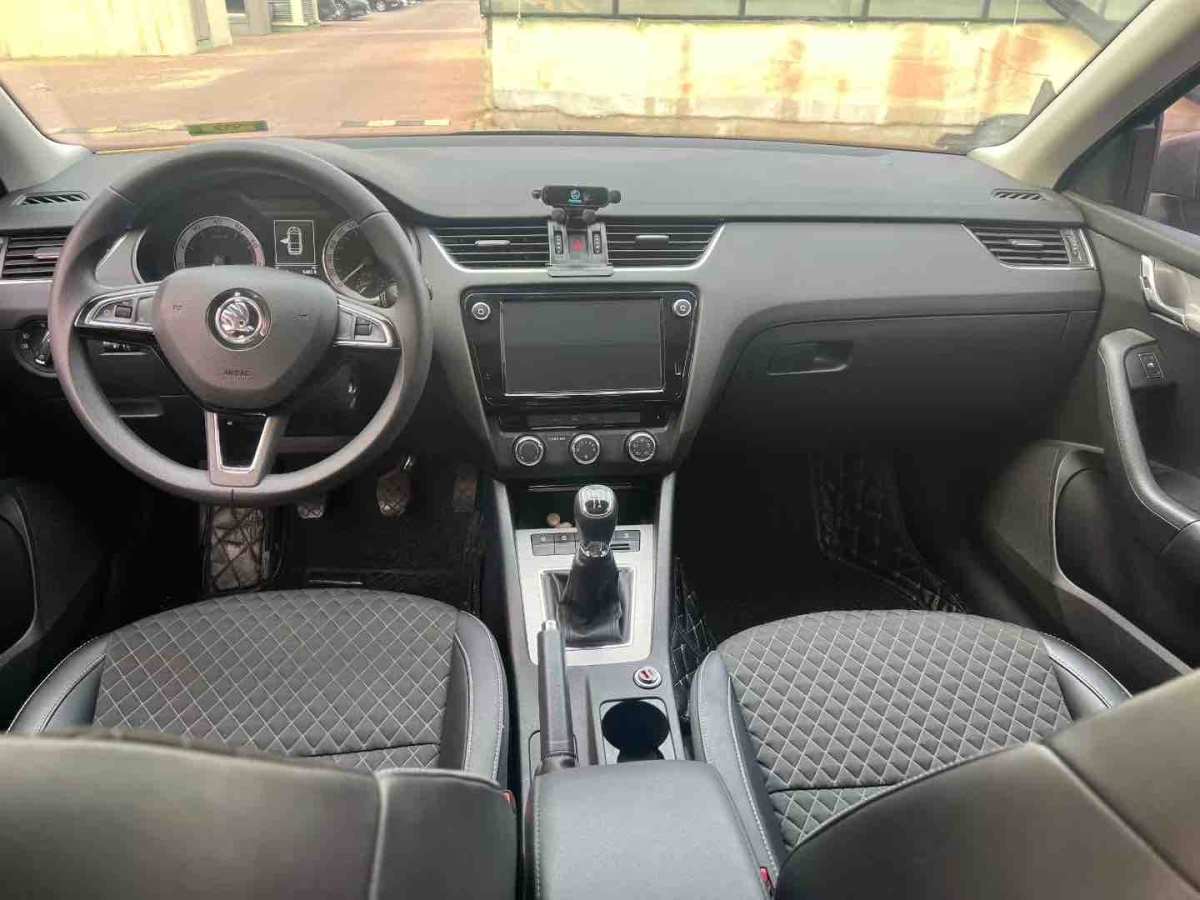 Skoda Octavia 2018 #7 Skoda Octavia 2018 car image #7