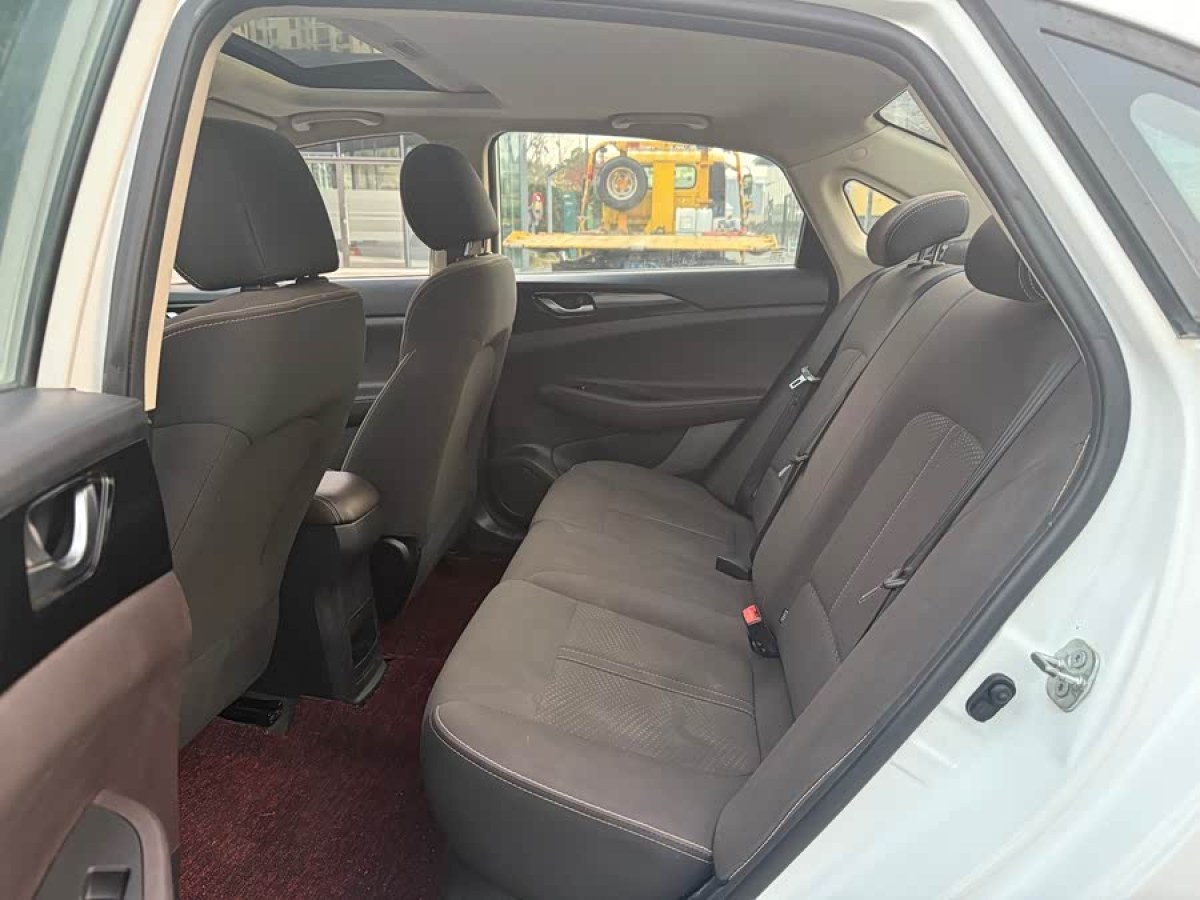 Changan Eado DT 2019 #7 Changan Eado DT 2019 car image #7