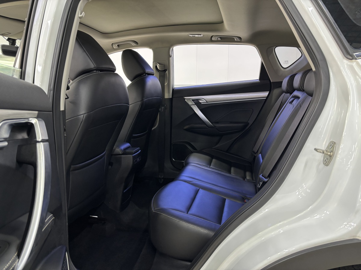 GEELY Coolray 2019 #7 GEELY Coolray 2019 car image #7