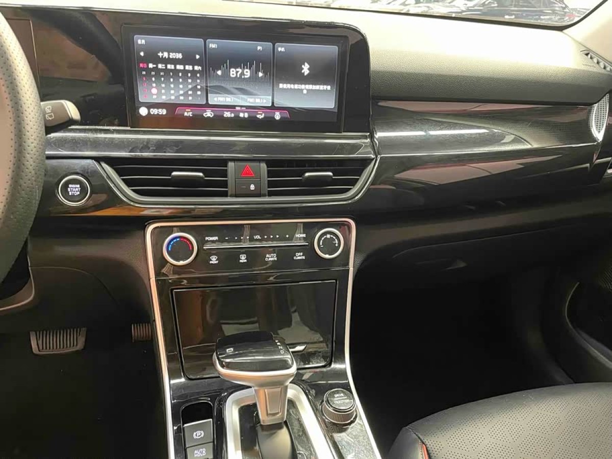 Kia Seltos 2023 car image #7