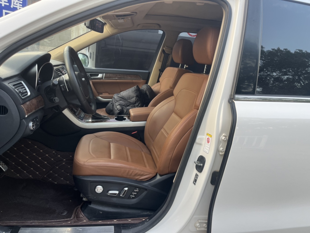 Haval H8 2017 car image #7